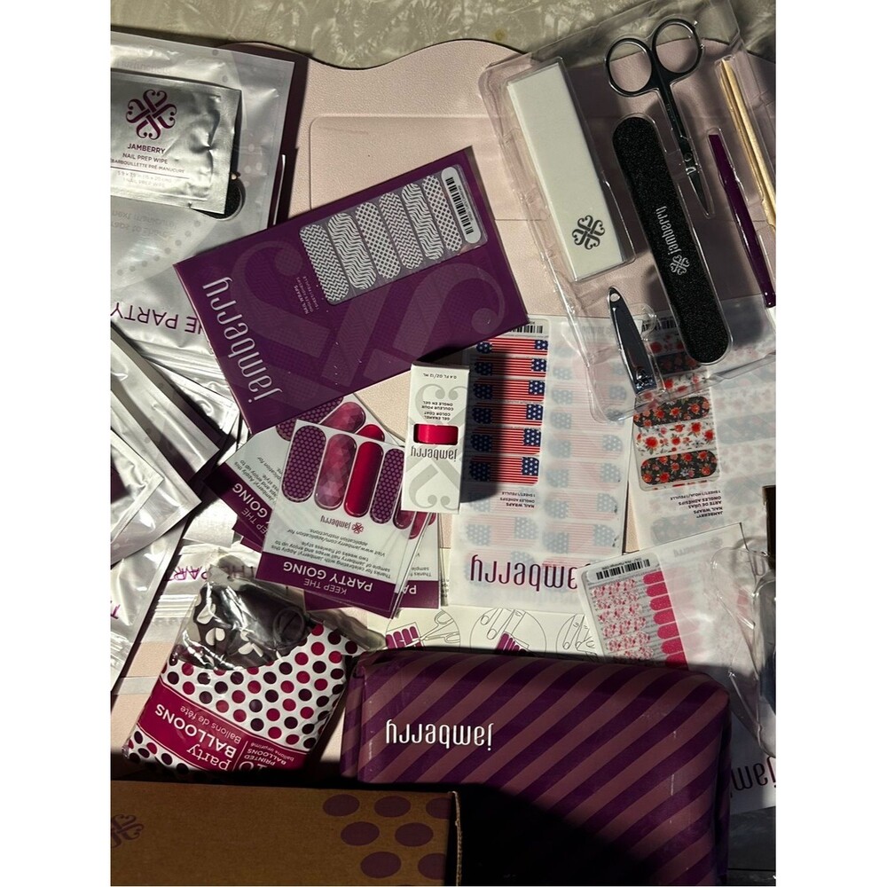 Jamberry Purple Polka Dot Mini Party Box for 8 including mini Heater